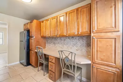 36 Crossgate Rd #1, Jersey City, NJ 07305 - Photo 4