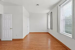 394 Woodlawn Ave, Jersey City, NJ 07305 - Photo 22