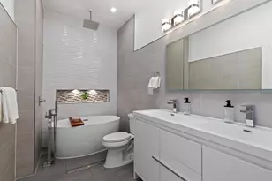 7 Burr Pl, Weehawken, NJ 07086 - Photo 18