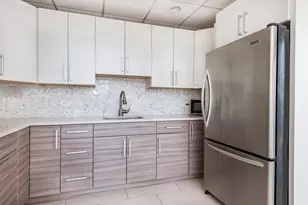 1 Shore Ln, Jersey City, NJ 07310 - Photo 30