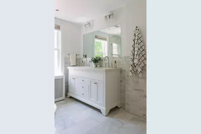 22 West Hamilton Pl, Jersey City, NJ 07302 - Photo 18