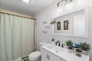 206 Shearwater Ct W, Jersey City, NJ 07305 - Photo 8