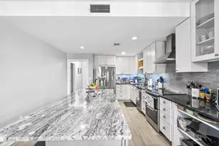 206 Shearwater Ct W, Jersey City, NJ 07305 - Photo 1