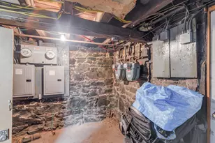 77 Wallis Ave, Jersey City, NJ 07306 - Photo 18