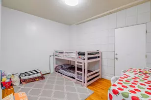 77 Wallis Ave, Jersey City, NJ 07306 - Photo 10