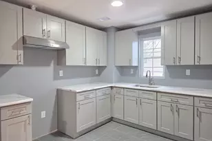 82 Mallory Ave, Jersey City, NJ 07304 - Photo 4