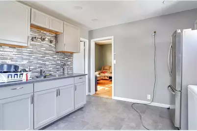 86 Pamrapo Ave, Jersey City, NJ 07305 - Photo 6
