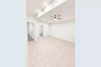 437 53rd St #C4, West New York, NJ 07093 - Photo 4