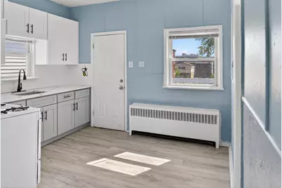12 West 10th St, Bayonne, NJ 07002 - Photo 16