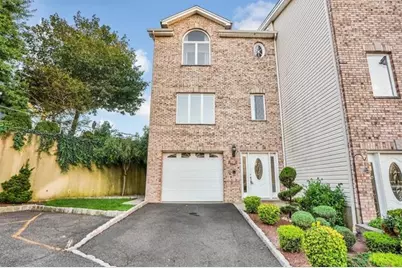 5 Hops Commons Ct #5, Secaucus, NJ 07094 - Photo 1