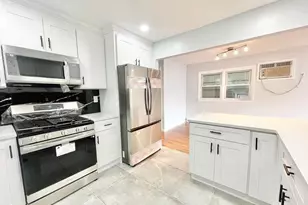 13 Silver St, Bayonne, NJ 07002 - Photo 6