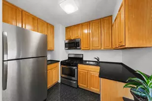 135 Montgomery St, Jersey City, NJ 07302 - Photo 10