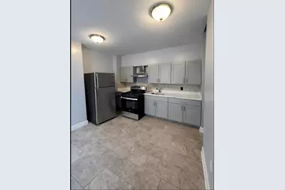 138 Bayview Ave, Jersey City, NJ 07305 - Photo 6