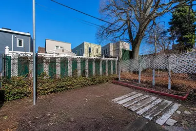 256 Clinton Ave, Jersey City, NJ 07304 - Photo 14
