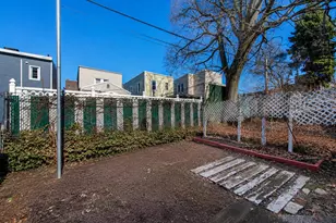 256 Clinton Ave, Jersey City, NJ 07304 - Photo 14