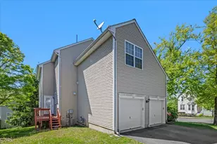 31 Winding Hill Dr, Mount Olive, NJ 07840 - Photo 4