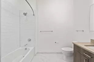 250 Ave E, Bayonne, NJ 07002 - Photo 18