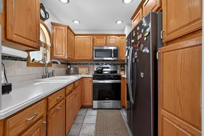 70 West 3rd St, Bayonne, NJ 07002 - Photo 10