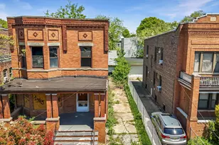 128 Wegman Pkwy, Jersey City, NJ 07305 - Photo 2