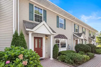 119 Panorama Dr, Edgewater, NJ 07020 - Photo 1