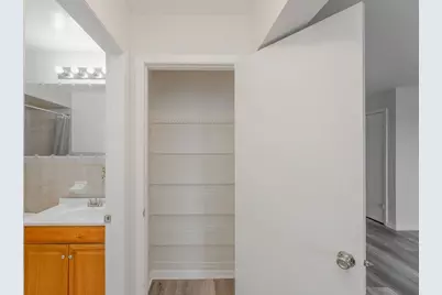1906 Paterson Plank Rd #3C, North Bergen, NJ 07047 - Photo 14