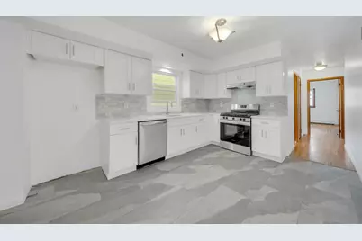 122 Graham St #3, Jersey City, NJ 07307 - Photo 2