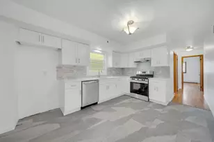 122 Graham St, Jersey City, NJ 07307 - Photo 2