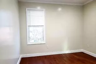 332 Stegman Pkwy, Jersey City, NJ 07305 - Photo 14