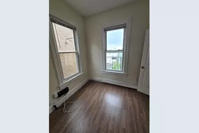 13 Columbia Ave #5, Jersey City, NJ 07307 - Photo 4