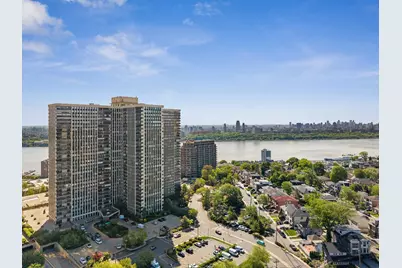 200 Winston Dr #2811, Cliffside Park, NJ 07010 - Photo 6
