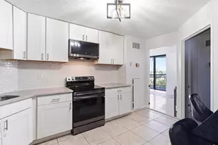 831 Harmon Cove Tower, Secaucus, NJ 07094 - Photo 4