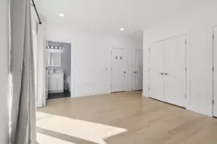 131 Zabriskie St, Jersey City, NJ 07307 - Photo 32
