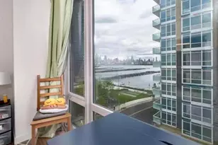 2 Shore Ln, Jersey City, NJ 07310 - Photo 14