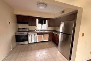 194 Charles St, Secaucus, NJ 07094 - Photo 2