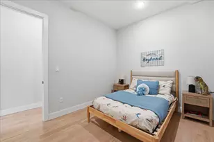 221 Columbia Ave, Jersey City, NJ 07307 - Photo 24