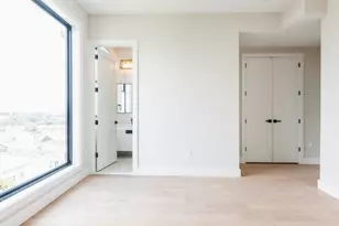 221 Columbia Ave, Jersey City, NJ 07307 - Photo 16