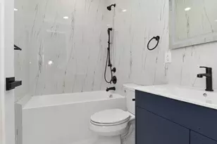 221 Columbia Ave, Jersey City, NJ 07307 - Photo 28