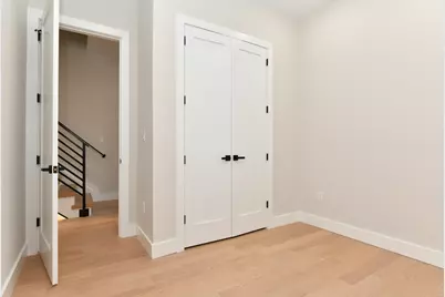 221 Columbia Ave #2, Jersey City, NJ 07307 - Photo 32