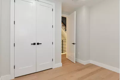 221 Columbia Ave #2, Jersey City, NJ 07307 - Photo 26