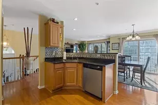 8 Maritime Way, Bayonne, NJ 07002 - Photo 6