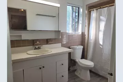 15 Reserve Ave, Jersey City, NJ 07307 - Photo 6