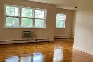 220 Meadow Ln, Secaucus, NJ 07094 - Photo 2