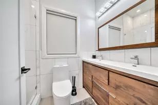 136 35th St, Union City, NJ 07087 - Photo 16