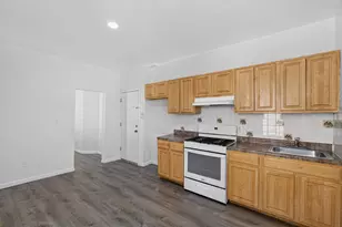 413 70th St, Guttenberg, NJ 07093 - Photo 12