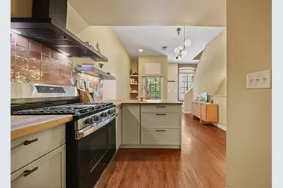 158 Wayne St #109A, Jersey City, NJ 07302 - Photo 4