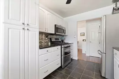 467 Magnolia Ct, Howell Township, NJ 07731 - Photo 8