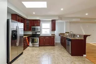 306 3rd St, Jersey City, NJ 07302 - Photo 1