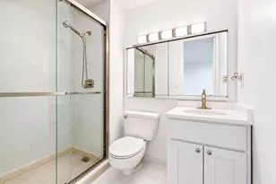 7000 Blvd E, Guttenberg, NJ 07093 - Photo 16