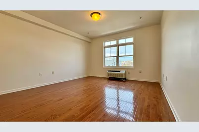 9252 Kennedy Blvd #406, North Bergen, NJ 07047 - Photo 6