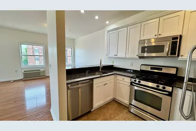 9252 Kennedy Blvd #406, North Bergen, NJ 07047 - Photo 4